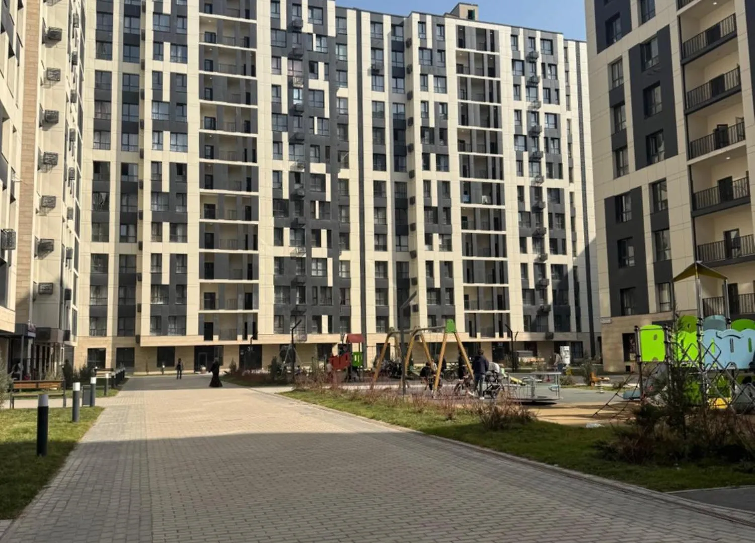 Двухкомнатная Студия С Панорамным Видом На Горы Almaty Apartment